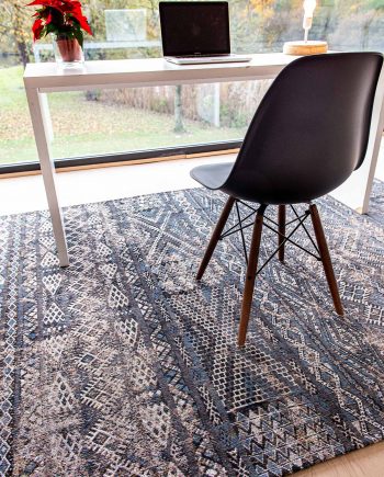 Louis De Poortere teppich LX 9113 Antiquarian Kilim Black Rabat interior 1