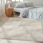 Calvin Klein Teppich Irradiant CK024 IRR01 SILVR SILVER 5X7 099446129222 interior 1